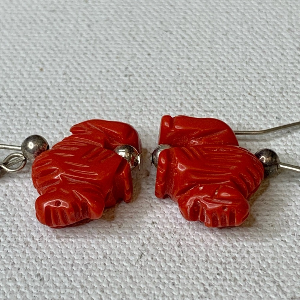 Vintage Southwestern Hand Carved Red Block Coral Buffalo Fetish Dangle Earrings - Picture 9 of 16